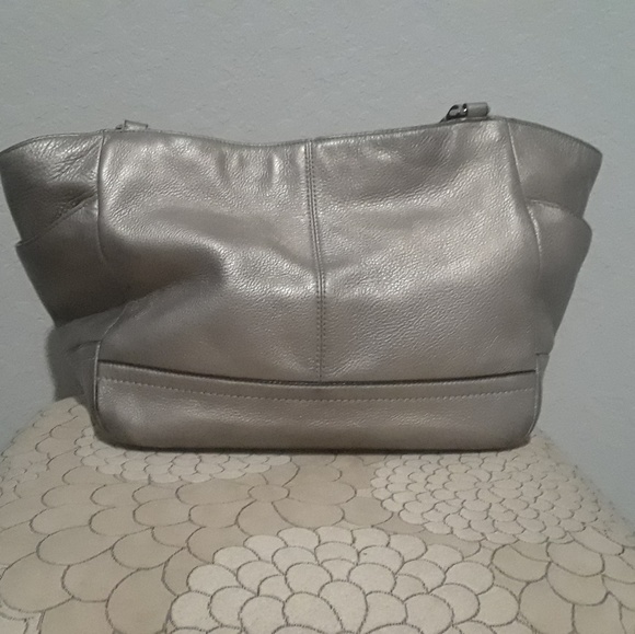 Coach purse - Picture 4 of 8